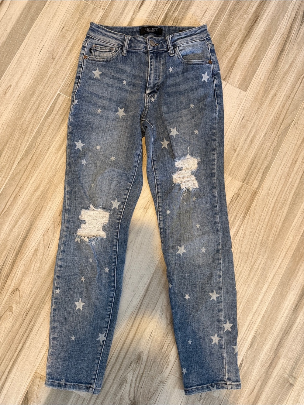 Judy Blue Boyfriend Fit Jeans Stars Distressed Blue Size 1 / 25